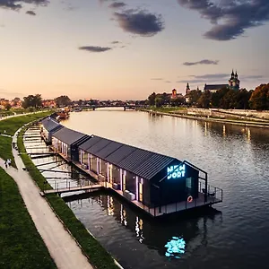 New Port - Premium Floating Polen