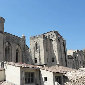 https://rnovvue-270palais-des-papesterrasse-et-wifi.fr-provencehotel.com