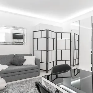 Apartment Sailor's