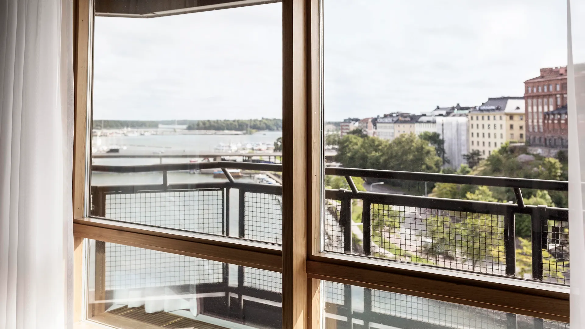 Hotel Hilton Helsinki Strand