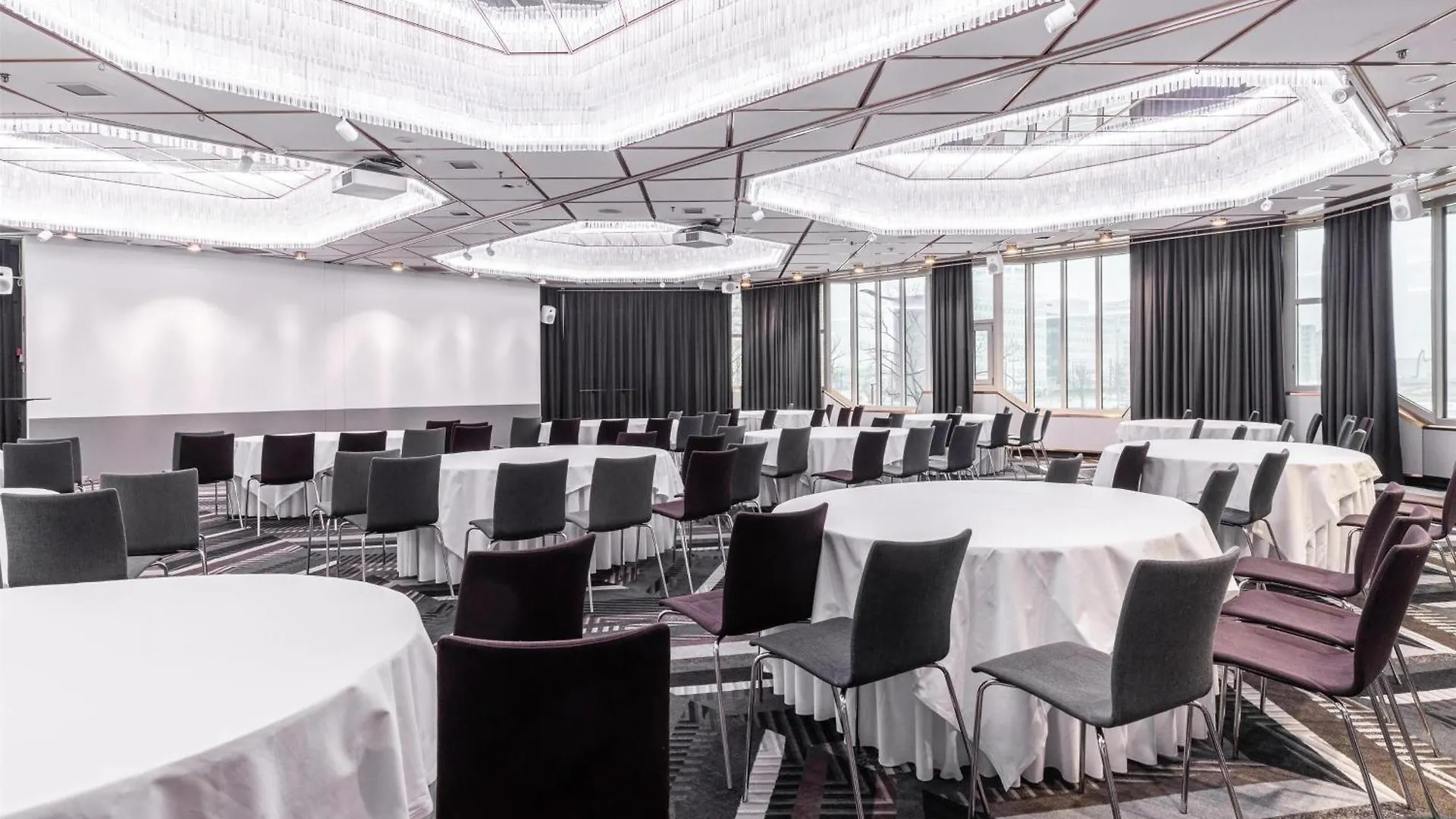 Hilton Helsinki Strand 5*,  Finlandia