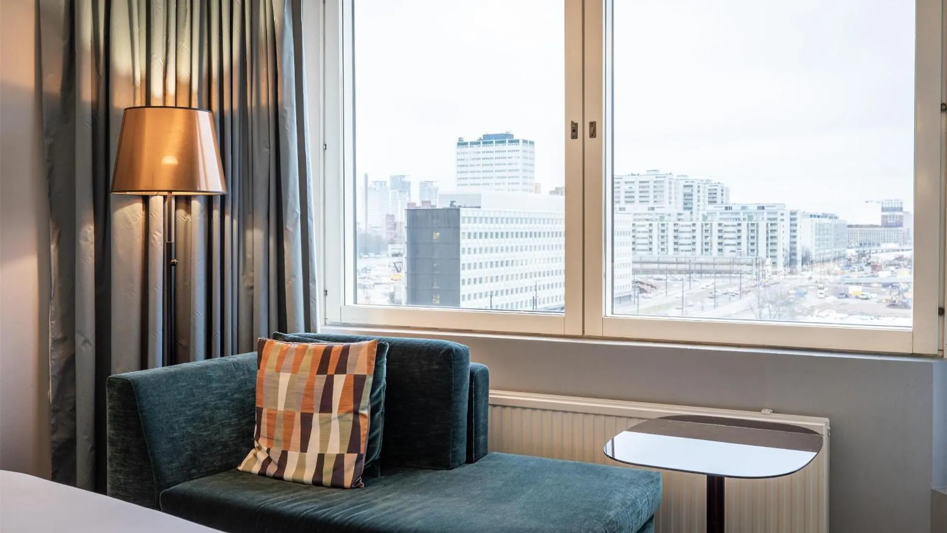 Hilton Helsinki Strand 5*,
